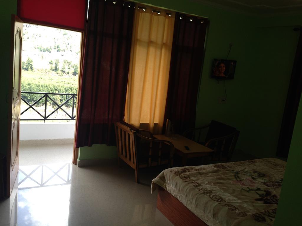 Hotel Ridge View Manāli Екстериор снимка